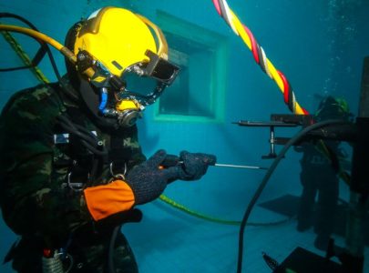 Pros and Cons of Underwater Welding